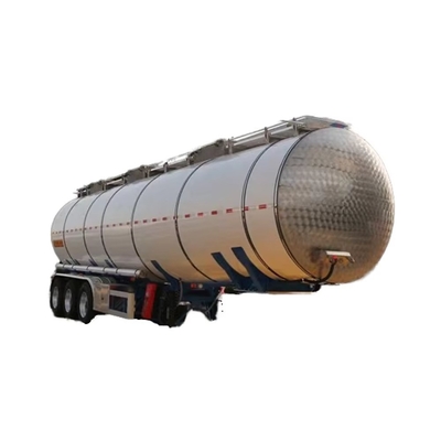 Semi-reboque robusto para tanque de combustível: projetado para transporte seguro e eficiente de combustível líquido e materiais perigosos na África
