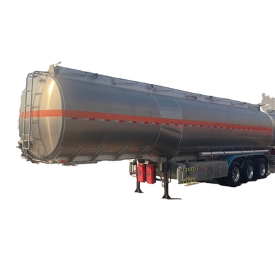 Semi-reboque de tanque de combustível: concebido para transporte seguro e eficiente de combustível líquido e materiais perigosos