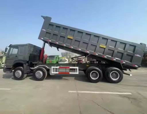 Carga útil pesada personalizada 50T 375hp 6 cilindros combustível diesel 8 * 4 camião de descarga