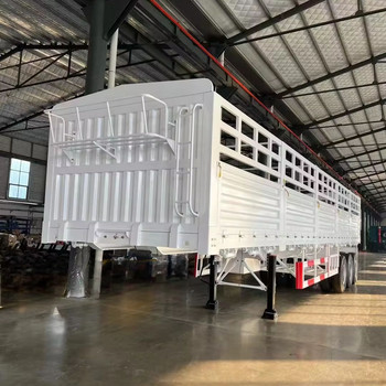 Semi-reboque de cerca de alto desempenho para transporte seguro de animais de criação e carga pesada